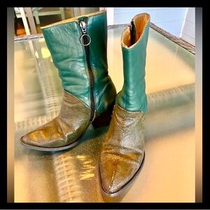 ⭐️ John Fluevog, Size 6 1/2 “Room 203” Green Women's Cowboy Style Boots. RARE !